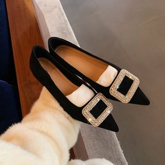 葡萄媽精緻閃閃鑽扣氣質小尖頭淺口平底單鞋女2024春季新款高跟鞋