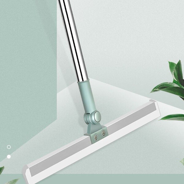 Adjustable silicone scraper