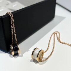 Bv ハイバージョン CNC リトルレッドマンチャリティーセラミックネックレス 18K ローズゴールドビッグウエストペンダントメーカー供給ライブブロードキャスト