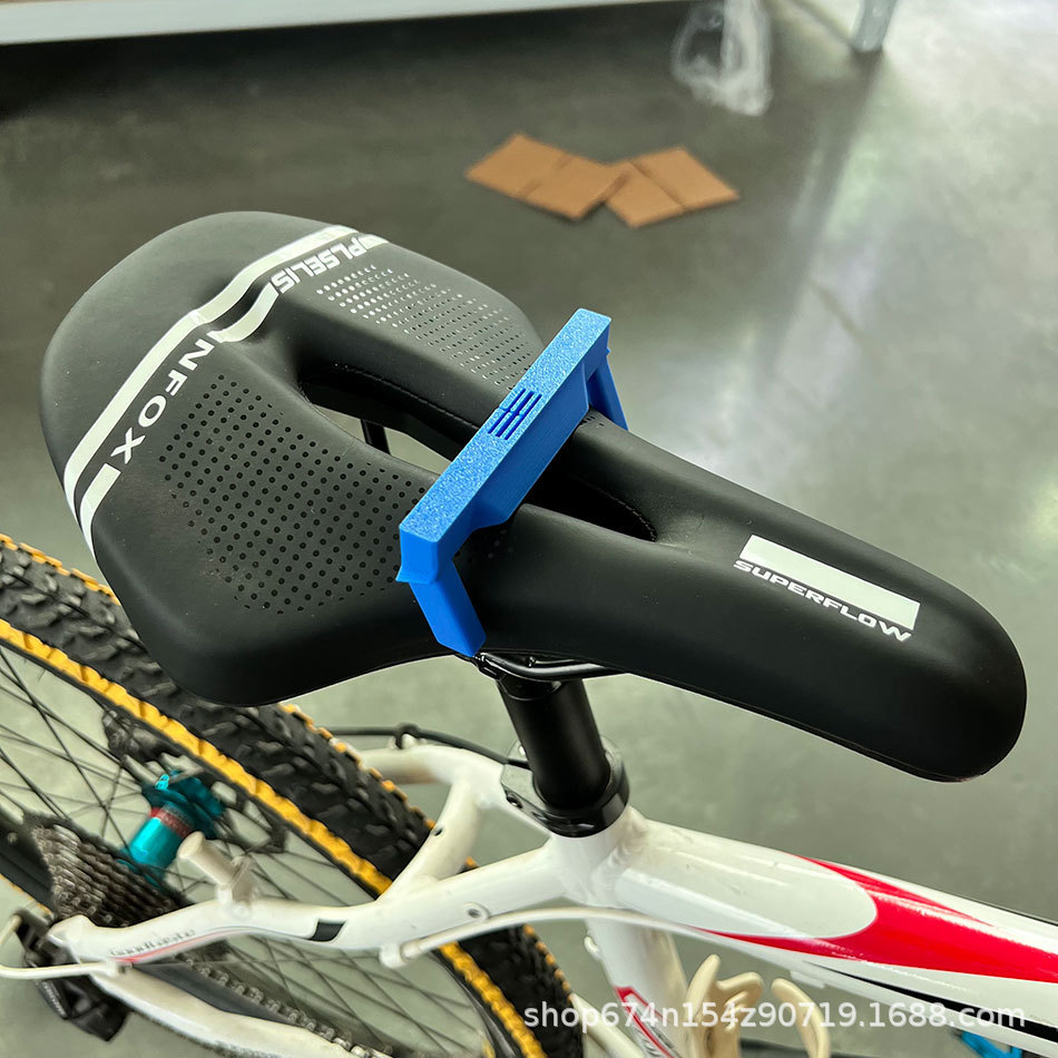 Impresión 3D de la herramienta de ajuste de altura del sillín de bicicletas Escala de cartucho de eje para dibujar el modelo de placa de mano de muestra