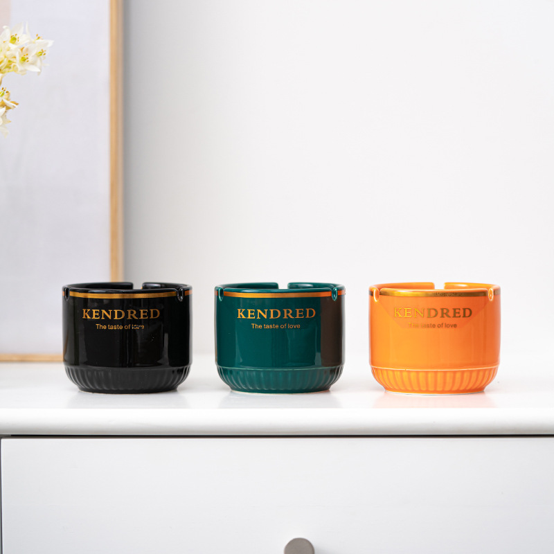 Cenicero doméstico sala de estar lujoso ligero de alta calidad cubierta de cinta de ceniza a prueba de volar oficina de alta gama atmósfera personalidad creativa de alto grado