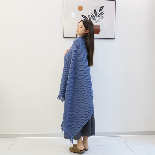 Manufacturer wholesale 100% cotton tassel bath towel cover blanket 90*180 large adult tube top beach towel shawl with embroidered words