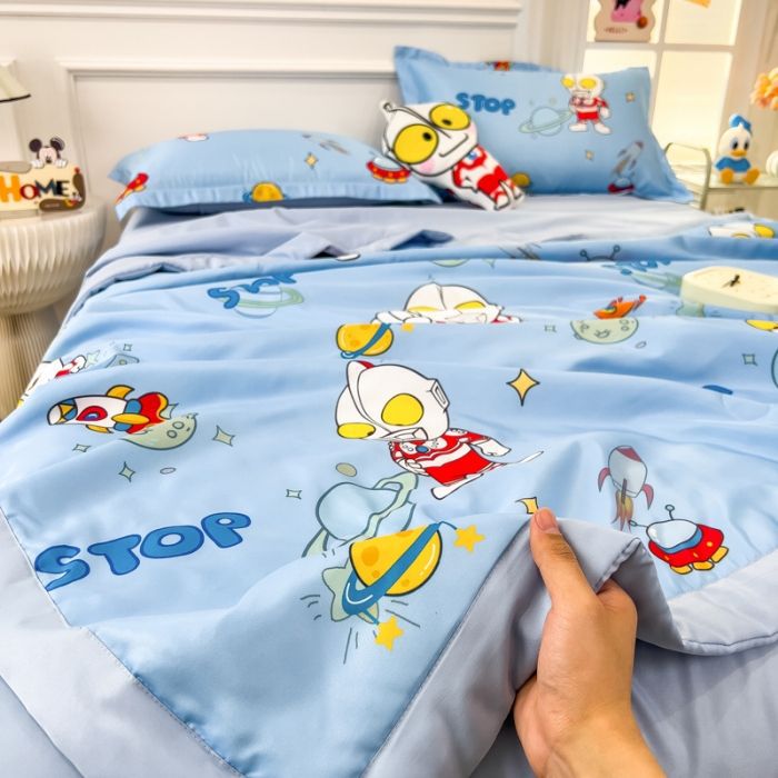 여름 퀼트 - 울트라맨이 온다