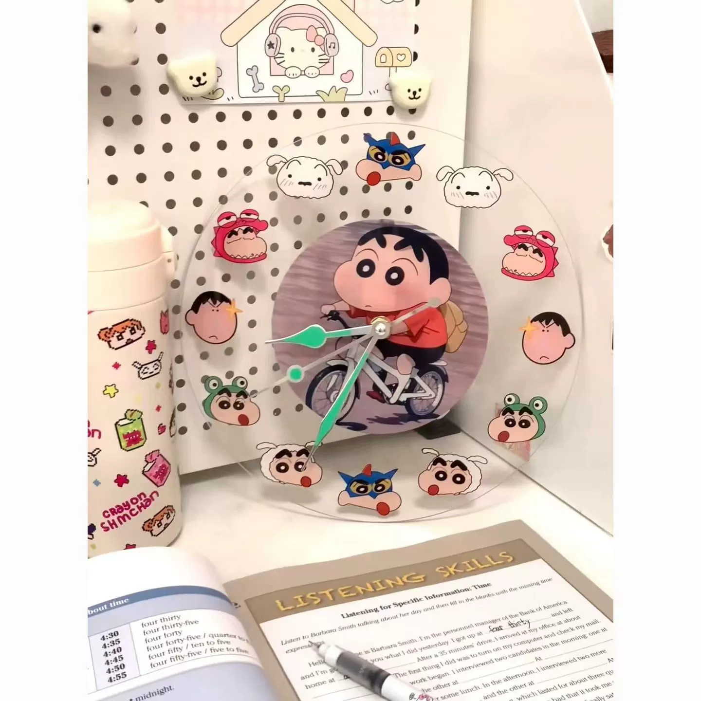 Acrylic cute creative watch, wall pendant, simple and elegant design