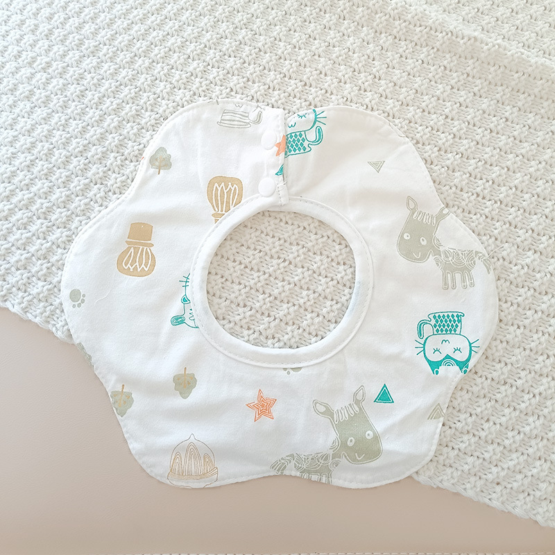 Bebé recién nacido otoño e invierno nuevo estilo flor saliva toalla algodón bebé impermeable escupir babero 360 grados rotación