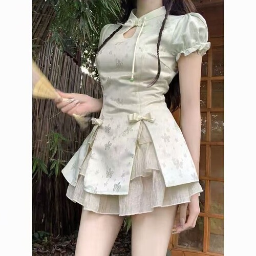 Modern Chinese Retro Petite Size National Style Design Improved Cheongsam Dress with Buttoned Bubble Sleeve Skirt Set