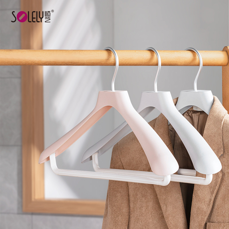Shunyi Plastic Wide Shoulder Seamless Hanger Clothing Store Widened Non-slip Adult Clothes Brace Coat Suit Home Clothes Hanger