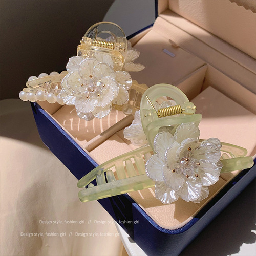 French Elegant Light Green Clip Women's New Acrylic Super Fairy Camellia Shark Clip Back of the Head Clip Headgear