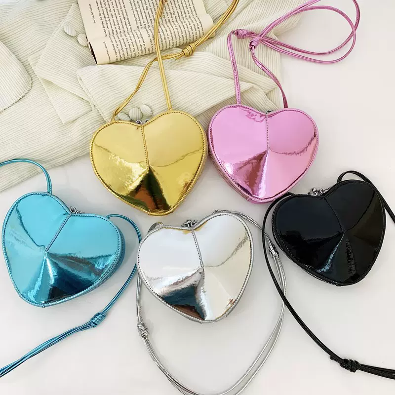 新款韩版儿童包时尚镭射亮面爱心男女童斜挎包2025外贸小孩单肩包