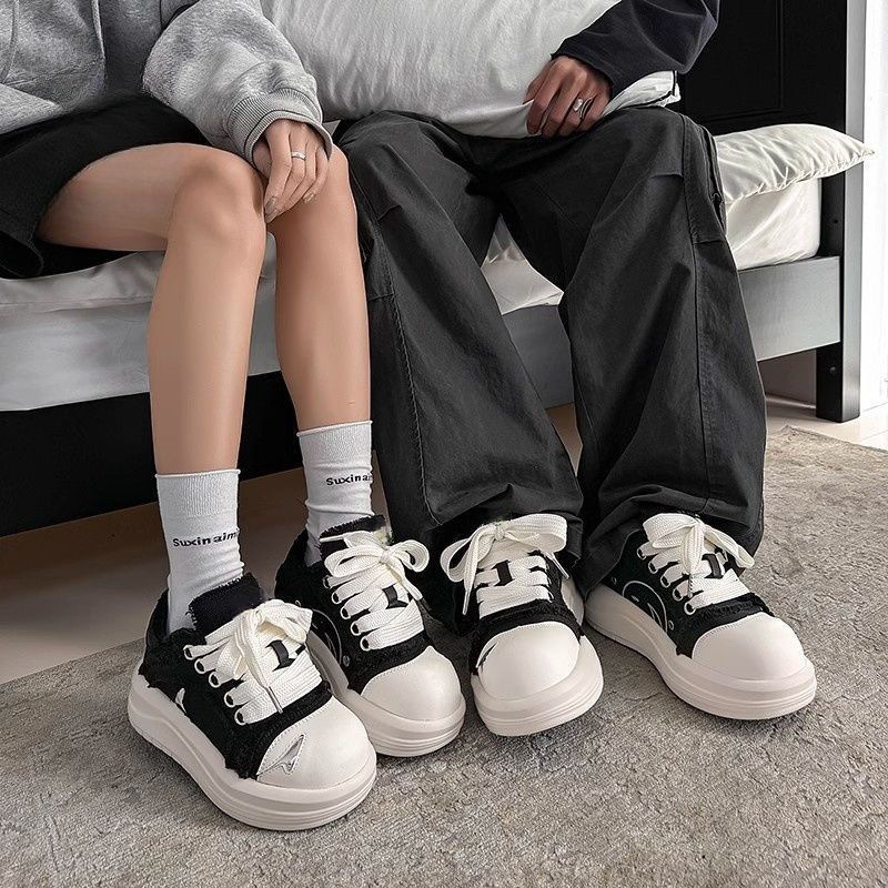 设计感厚底帆布鞋2025春夏季新款增高情侣款鞋子休闲板鞋