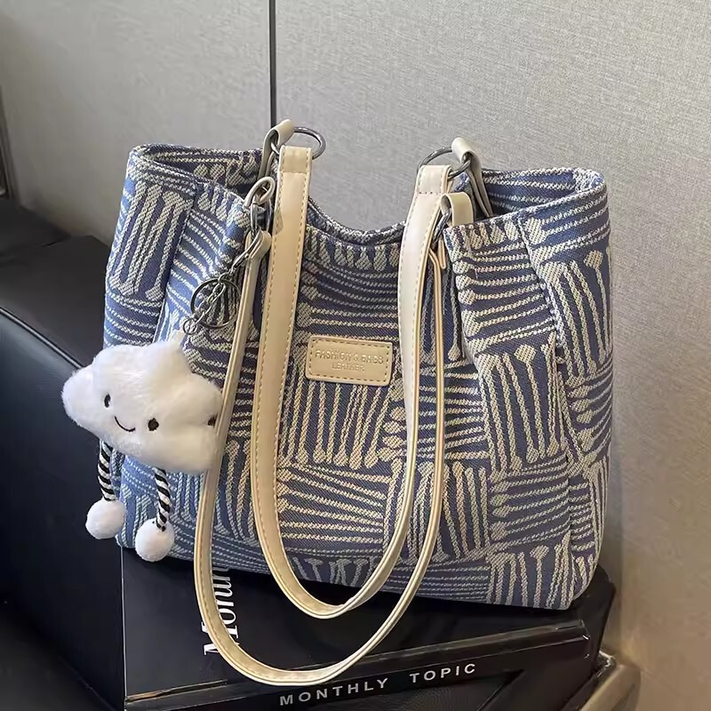 2026 New Korean Style Autumn and Winter Fashion Design, High-End Casual Versatile Large-Capacity Single-Shoulder Cross-Body Canvas Bag