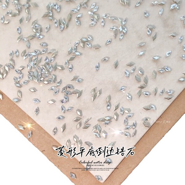 Small diamond with zircon for manicure