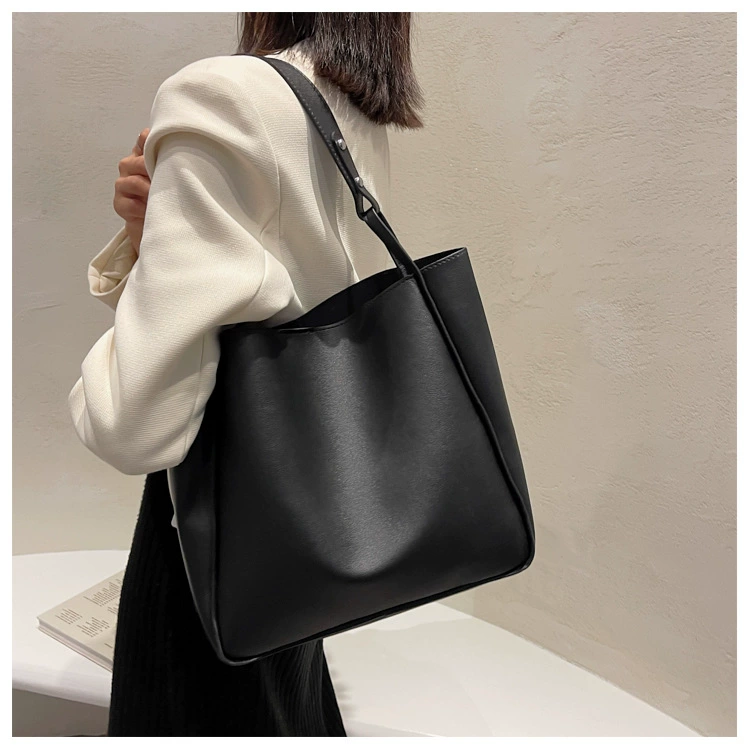 Japanese retro underarm bag, compact shoulder tote, 3 colors (black/white/caramel)