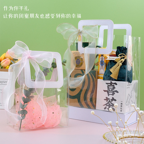 Plastic Handbag for Candy Compliment Gift Bags PVC Transparent Hand Carry Bags Gift Bags Transparent PVC Bags