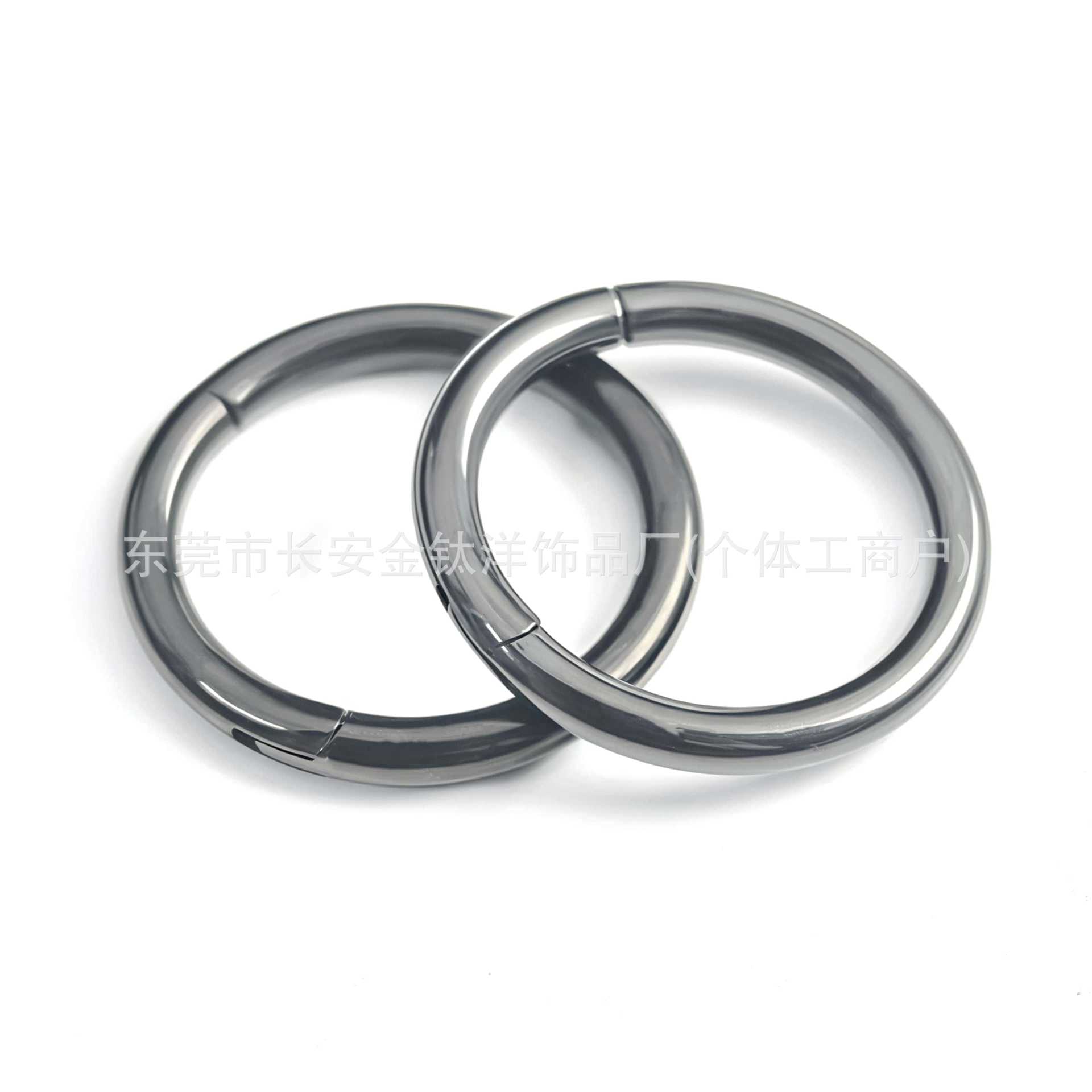Pointed titanium steel lip stud product view