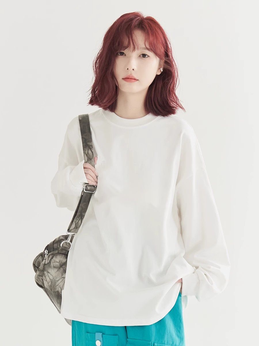 Camiseta blanca de anime americano para mujer nueva primavera y otoño suelta de nicho top de manga larga de algodón con camisa de fondo ins