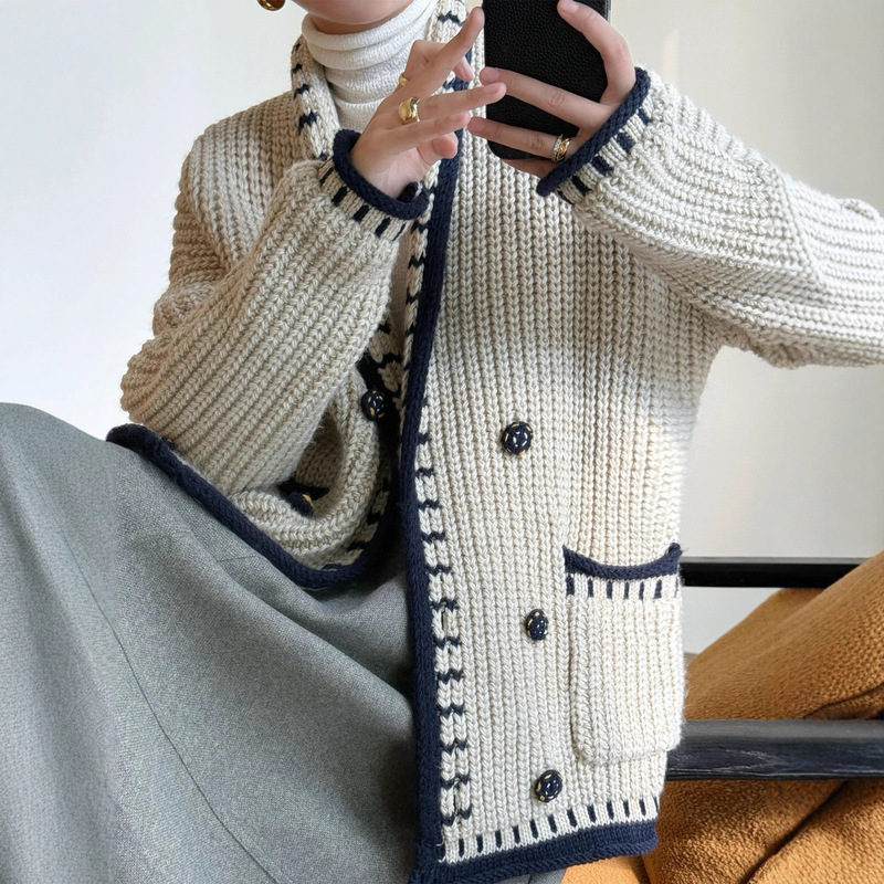 Danish Fairy Tale Design Old Money Style Double-Breasted Retro Contrast Color Green Fruit Collar Knitted Sweater Jacket Danish Fairy Tale Design Old Money Style Double-Breasted Retro Contrast Color Green Fruit Collar Knitted Sweater Jacket