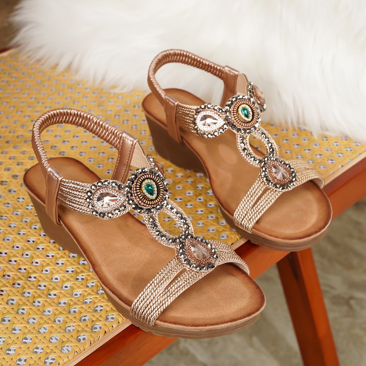 New Fashion Large Size Comfortable Wedge Heel Women's Sandals_voghion.com