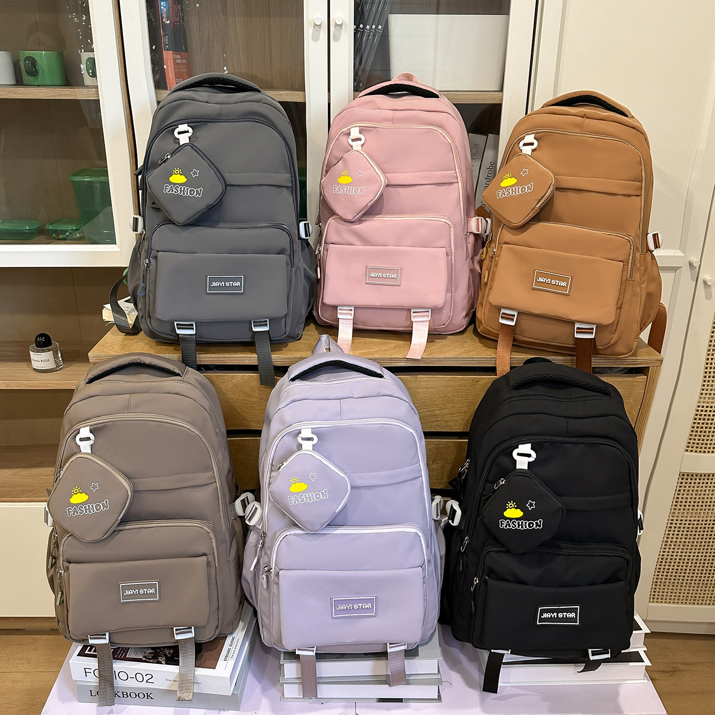 Dulce mochila del campus JIAYISTAR estudiantes de secundaria secundaria viajes ociosos de gran capacidad mochila multicapa