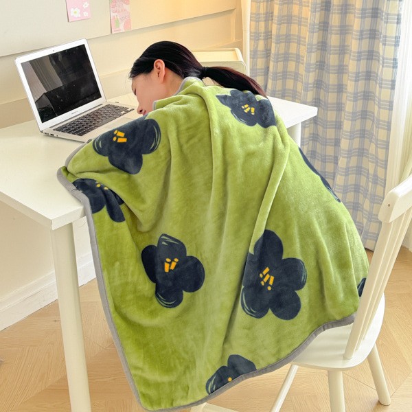 Mantón de lana de leche manta de invierno manta de capa gruesa cama siesta de oficina sofá de lana de coral manta para cama image 8