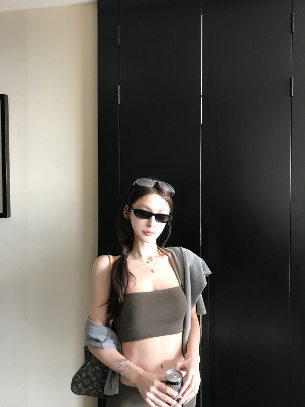 Skk Store'姐系松弛'天丝醋酸羊毛纯欲慵懒长袖T恤挂脖背心4件套|undefined
