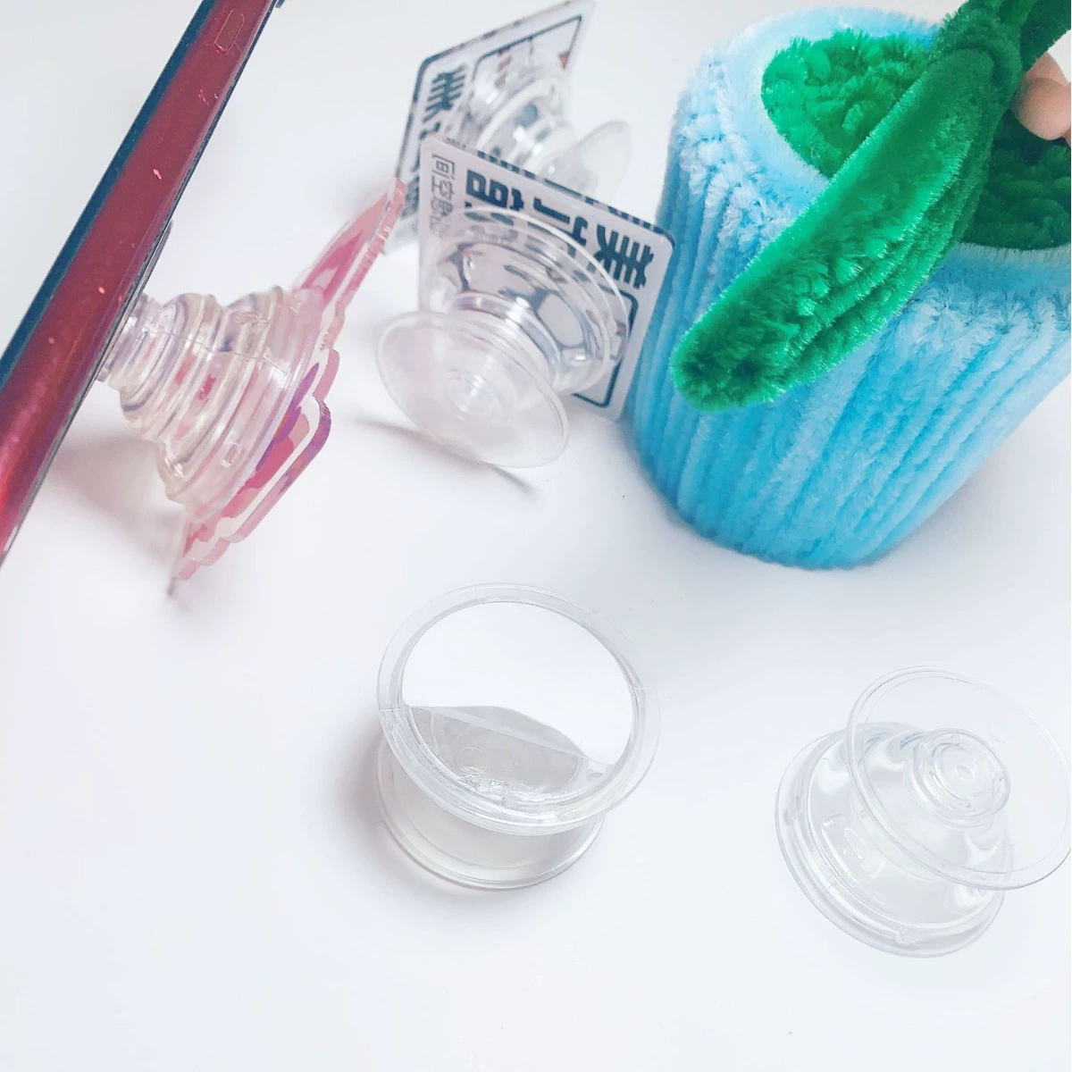 Мобильный телефон Прозрачный кронштейн подушки безопасности Настольный ленивый мобильный телефон Телескопический складной кронштейн Клейкий акриловый прозрачный кронштейн подушки безопасности