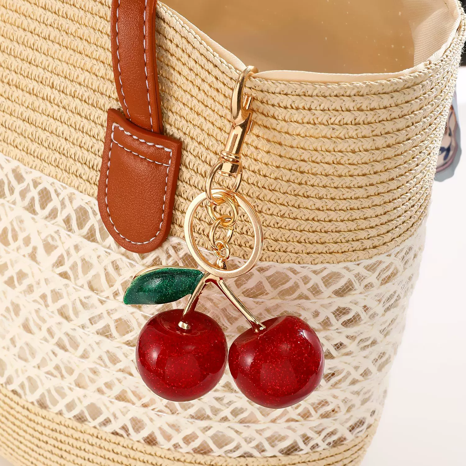 欧美跨境红色樱桃钥匙扣数字8台球星星钥匙链饰品挂件包包挂饰