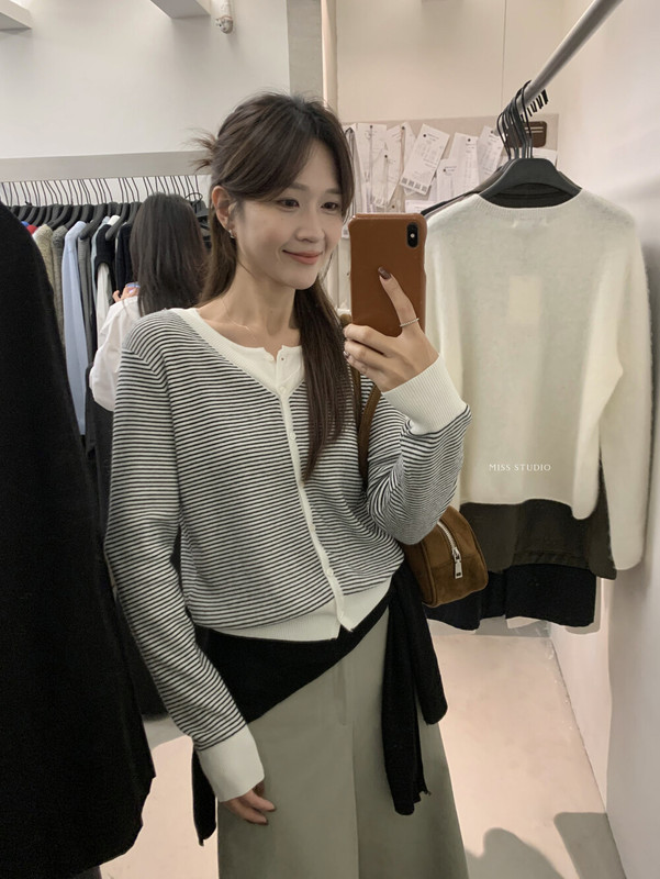 【MISS密思家】拼色假两件简约条纹羊毛开衫毛衣(含6%羊毛)2259|undefined
