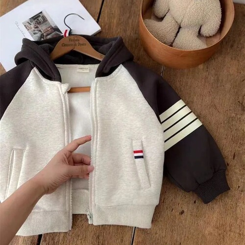 Children's hooded jacket  winter new style boys and girls style velvet sweatshirt cardigan top children's clothing