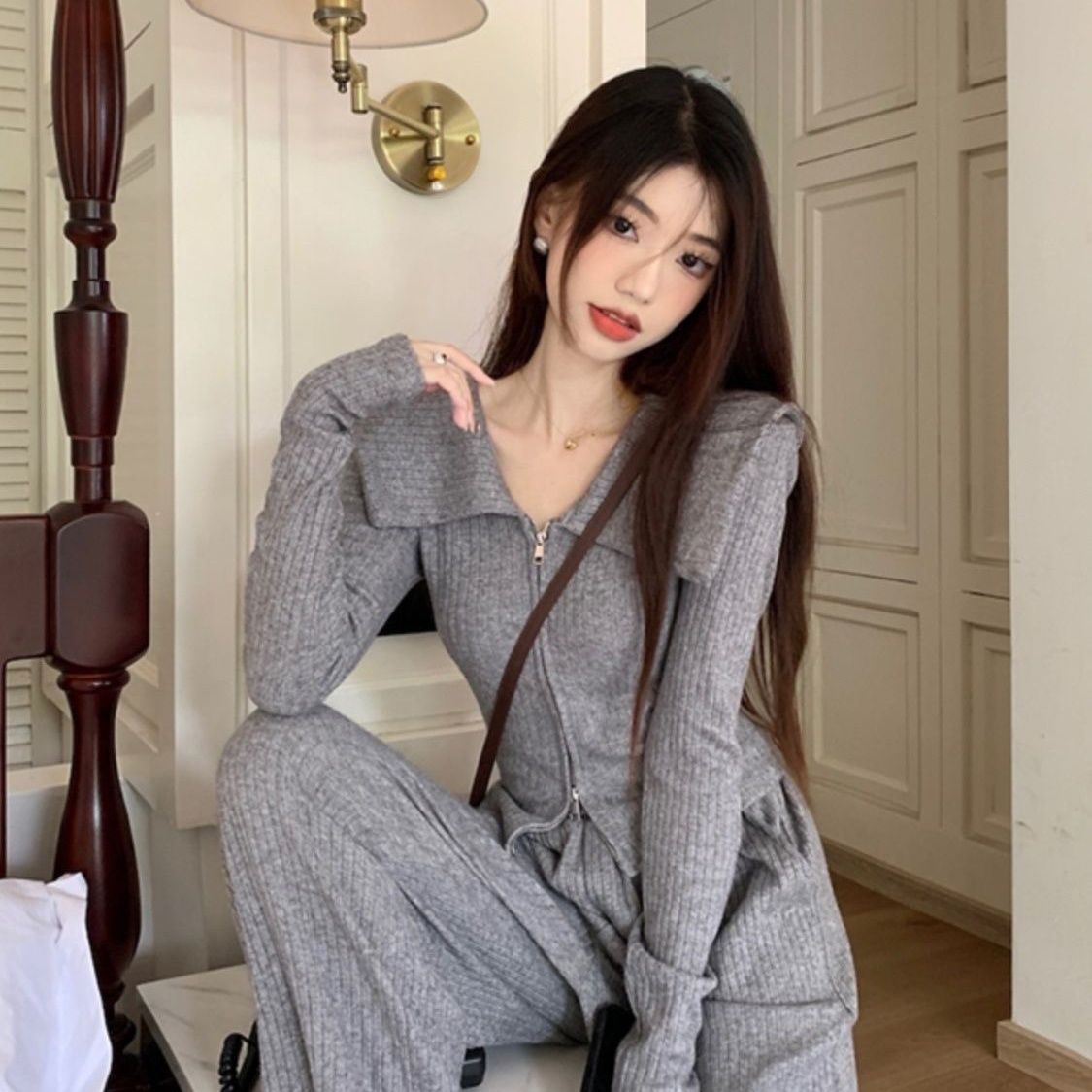 2023秋冬新款娃娃领时尚套装女修身显瘦翻领外套休闲阔腿裤两件套