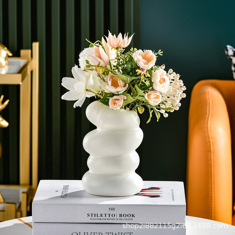 transparently: Plastic vase spiral Nordic simple imitation glaze porcelain creative style flower arrangement ornament dry wet flower vase simulation vase