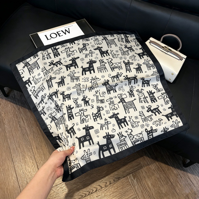 Colección 70*70 nuevo estilo bufanda de seda azul sensación de alta calidad imitación bufanda cuadrada de seda moda todo-fósforo bolsa atada bufanda de pelo