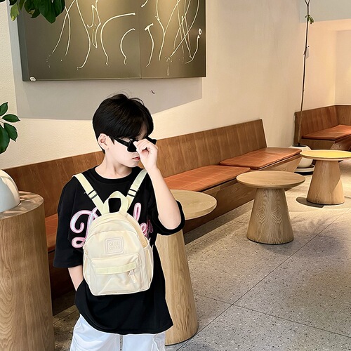 Kindergarten children's schoolbag Korean version cute simple lightweight small backpack for boys and girls outdoor travel children's backpack
