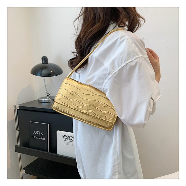 Minimalistisk stil for kvinner med minoritetstekstur under armene 2023 sommer ny håndholdt vestlig liten firkantet veske_voghion.com