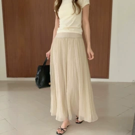 女式衬衫;半身裙;女式T恤
