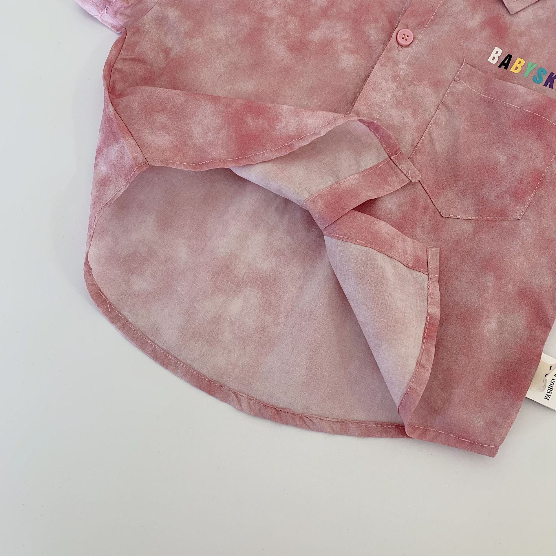 Camisa de manga corta para niños Maibao estilo fino de verano 2025 nueva camisa para niños teñido anudado top de verano para niños