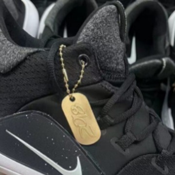 Suitable for 2018 Hyperdunk Basketball Shoe Pendant Accessories Shoe Buckle Decorative Buckle DIY Metal Buckle Suitable for 2018 Hyperdunk Basketball Shoe Pendant Accessories Shoe Buckle Decorative Buckle DIY Metal Buckle