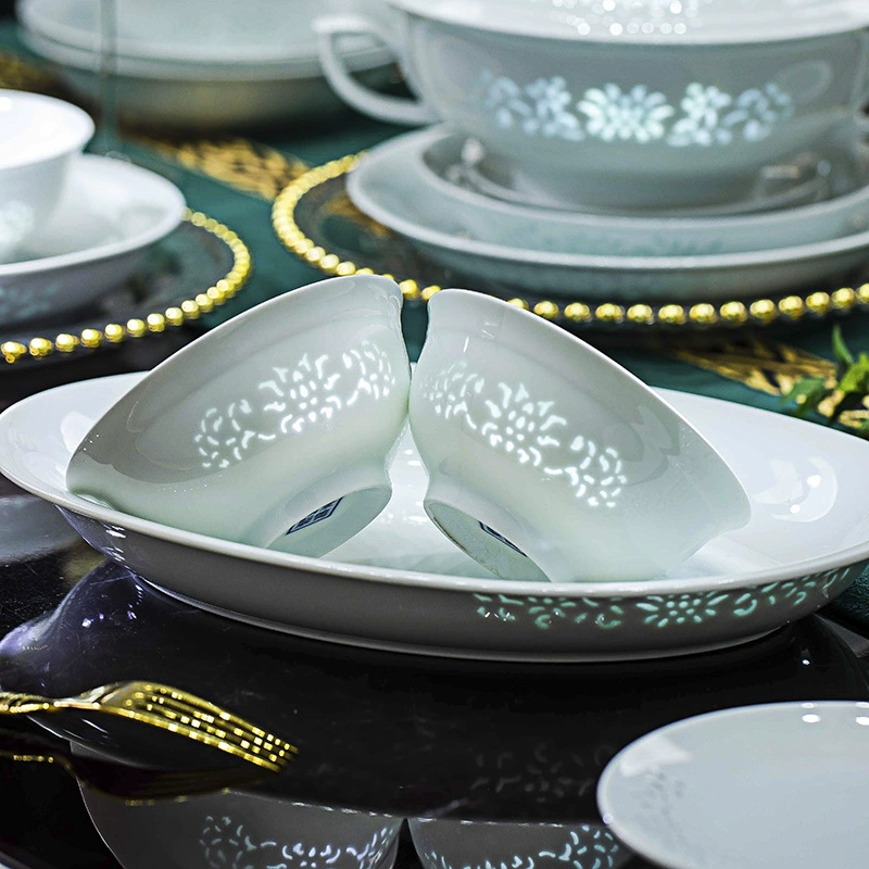 Неброшены glazed Celadon Bowls из Джиндзэнчжэня; костяной фарфор, белая глина; элегантный набор мисок и тарелок