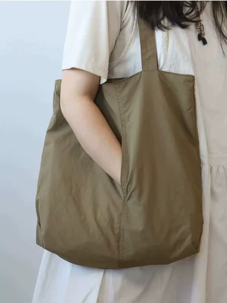 Waterproof Shopping Bag for College Students on the First Day of School, Nylon Cloth Large-Capacity Shoulder Tote Bag, Multi-Flap Pocket Pants Commuter Armpit Bag