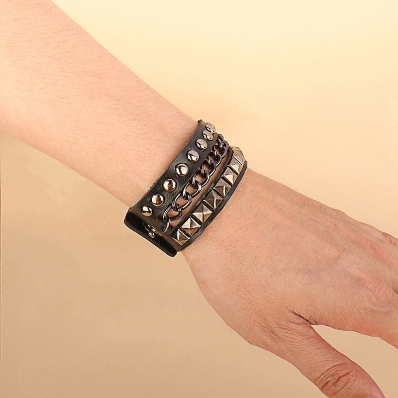 European and American cross-border punk Gothic personality asymmetric chain leather bracelet square round rivet multi-layer bracelet bracelet