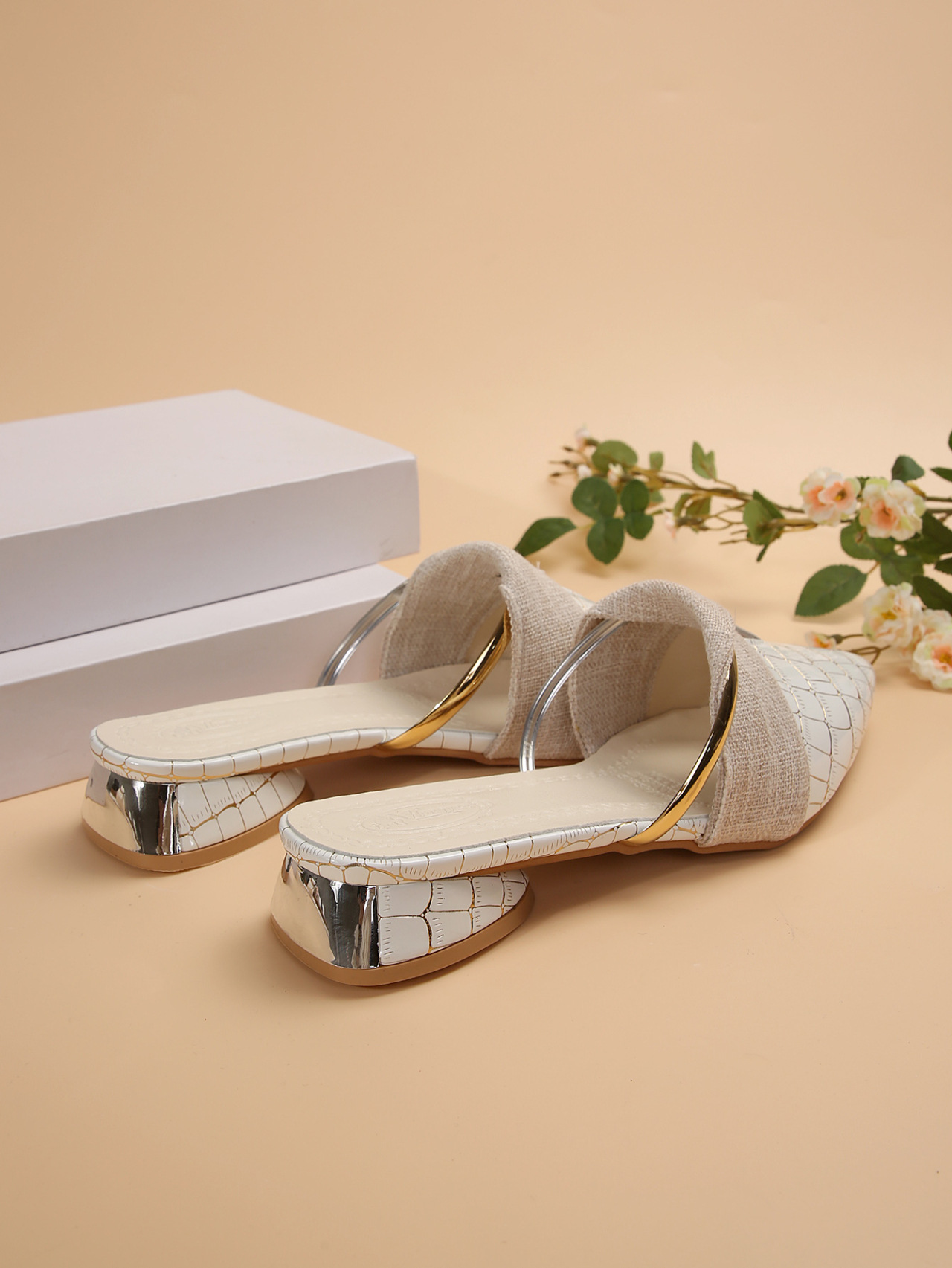 Women's plus Size Pointed Toe Low Heeled Slippers Snakeskin Pattern Closed Toe Half Slippers Sexy New Spring Style_vogvips.com