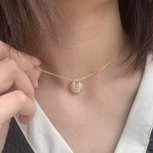 护身符项链女18K玫瑰金白贝母吊坠简约气质轻奢ins小众时尚锁骨链