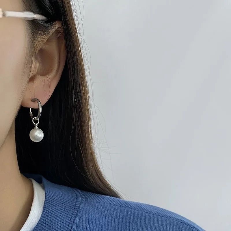 New Pearl Earrings Eardrops Hip Hop Temperament Wild