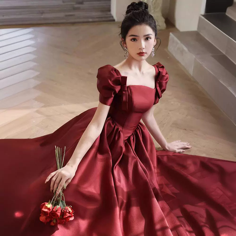 wine red Satin Toasting Dress Bride Wedding Dress Small Man on the Run Princess Engagement Dress Pregnant Women Can Wear Belly Cover