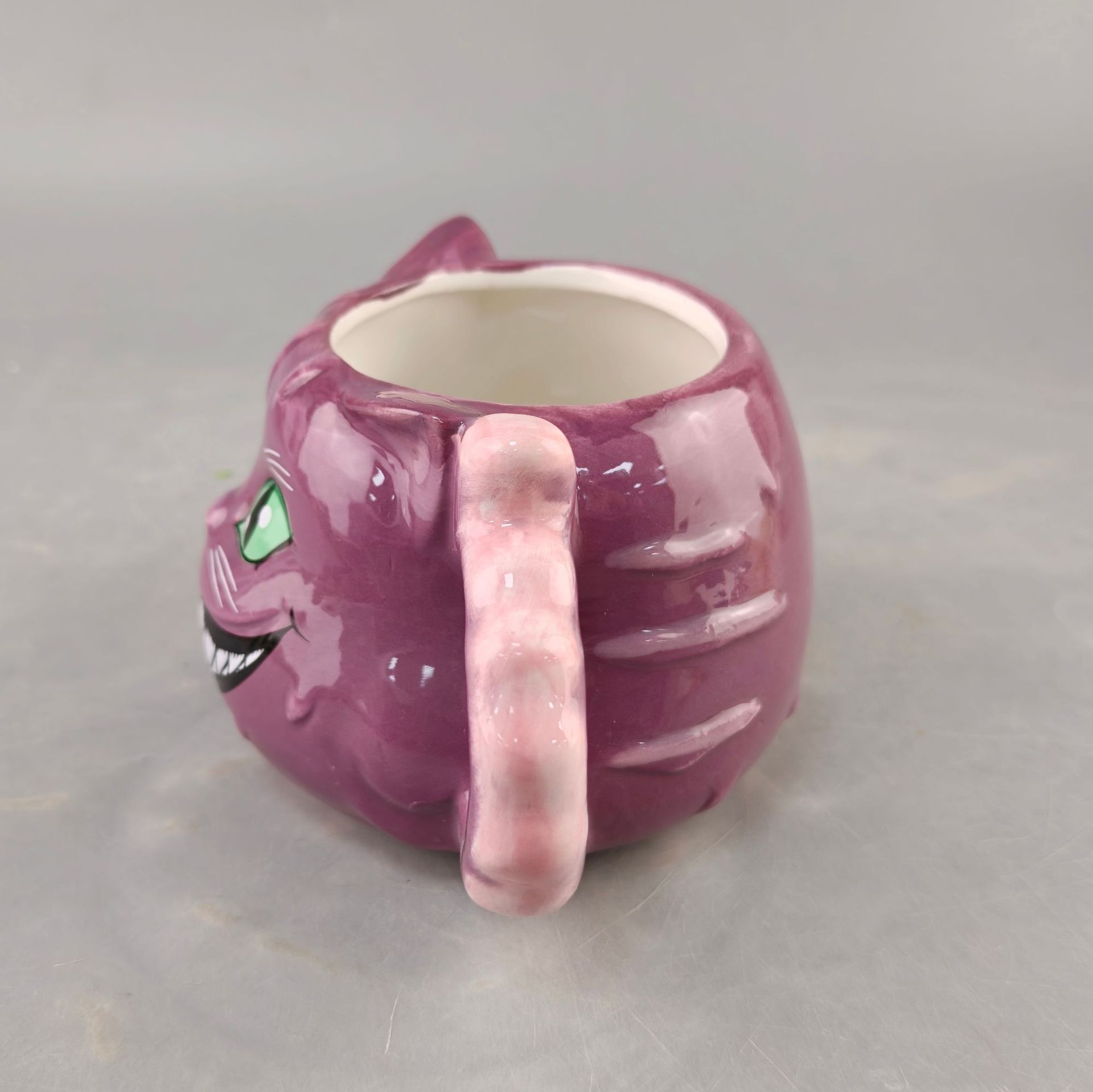 Spot transfronterizo Europa y América Halloween púrpura gato malvado taza de cerámica taza de café animal taza de relieve pintado