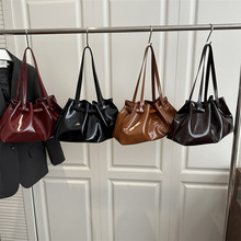 2025�r���ް��|���n��Ů��Ҹ�����ذ���������insͨ��ˮͰ�μ��