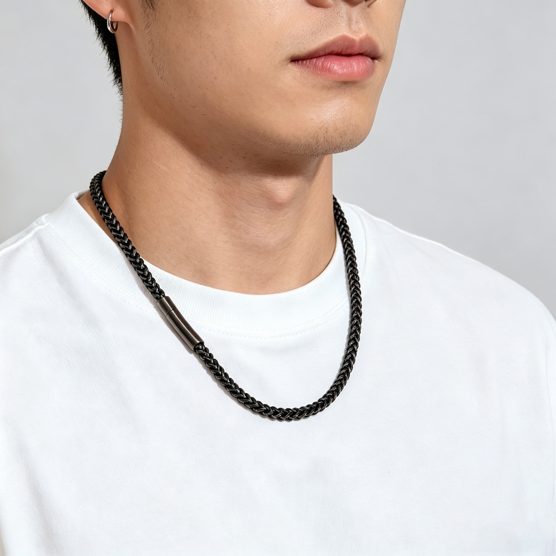 Titanium Steel Dragon Bone Chain Men's Necklace With Snap Button_voghion.com