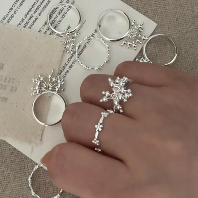 Design Sense Fireworks Flower Ring Women's Light Luxury Exquisite Retro Elegant Fashion Personality Trend All-match Ring Ring Ring