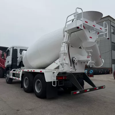 Betonqarışdıran maşınlar truck, 6-12 cubic meter cement