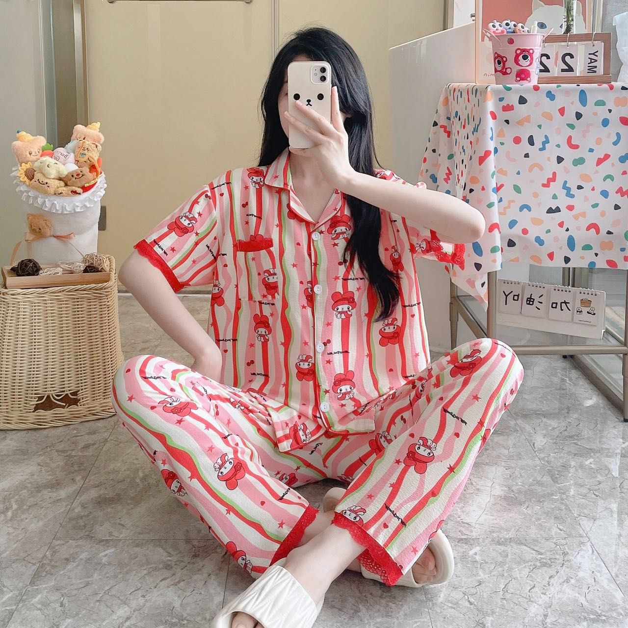 Pijamas al por mayor transfronterizos de primavera y verano espuma impresa cinta de encaje de manga corta pantalones largos de dibujos animados ropa de hogar